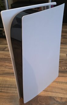 PlayStation 5 | PS5 Digital Edition - 3
