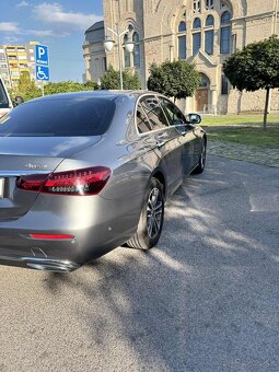 Mercedes e220d. 4matic - 3
