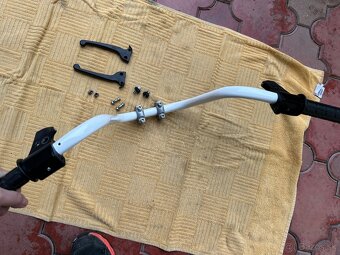 Riadidlá babetta - 3