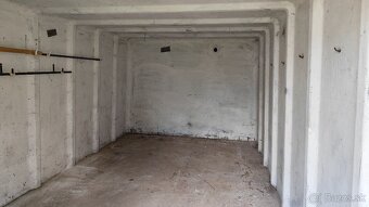 Prenajmem garaz v Sebedine - 3