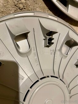 Originál puklice na VW polo 14” plechové disky - 3