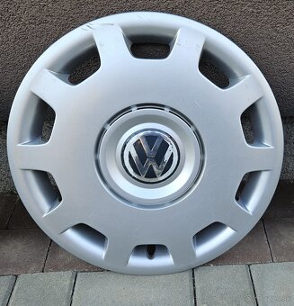 Originál VW puklice 15" - 3BO 601 147 - 3
