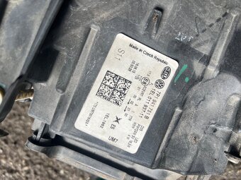 Svetlo Touareg 7p facelift - 3