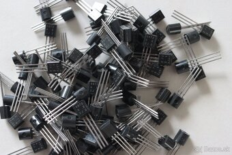 2SC1775A-E / 2SA872A-E HITACHI/ RENESAS - 3