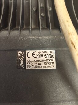 Keď reflektor 200 W - 3