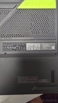 ASUS Rog Strix G713RM-KH011W - 3