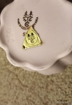 šálky z ružového porcelánu - 3