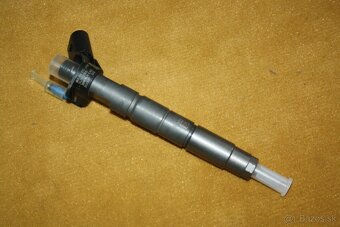 TRYSKY MERCEDES-BENZ A6540700187 0445117048 - 3