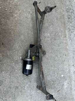 Motorček predných stieračov + mechanizmus - 3