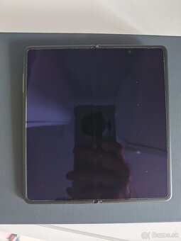 Honor Magic V3 + bezdrôtová nabíjačka - 3