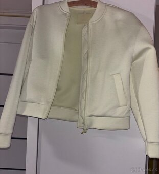 Dámske  oblečenie - 3