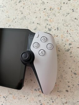 Playstation Portal - 3