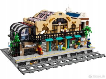 LEGO BrickLink 910034 Brick Cross Tran Station - 3