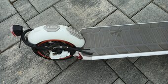 Elektricka kolobežka Lenovo - 3