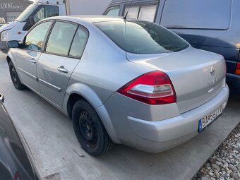 Renault Megane 1,6 benz. - 3
