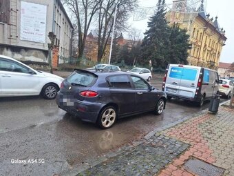 Alfa romeo 147 1.9 85kw+chip menši - 3