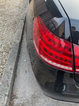 Predám zadné svetlo na mercedes pravé aj ľavé - 3