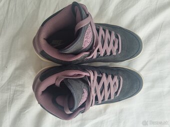 Nike Air Jordan 2 Retro - 3