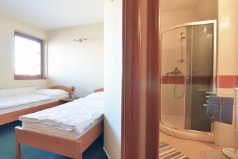 Apartmán s kúpeľňou blízko centra, Braneckého, Nitra - 3