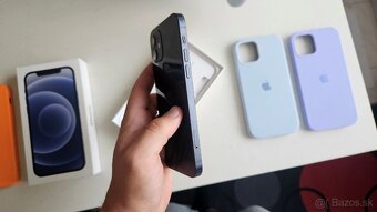 Apple iPhone 12 64GB - plne funkčný - 3