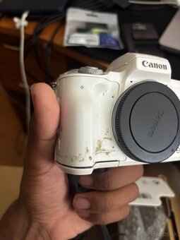 Canon EOS M50 - 3