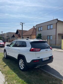Jeep Cherokee 2.2crdi 4x4 automat - 3