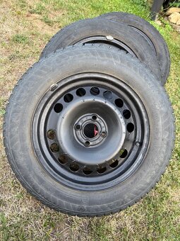 Nordica 195/65 R15 91T na plechových diskoch - 3