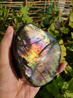 Labradorit - přes 0,9 kg Duhový (extrémně vzácný) - 3