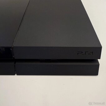 Predám Sony PlayStation 4 500GB FAT - 3