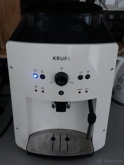 Predám automatický kávovar Krups Essential v bielej farbe - 3