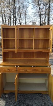 Rustikálny masivný príborník - 3