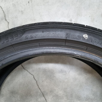 Letné pneumatiky 225/40 R19 BRIDGESTONE DOT3020 - 3