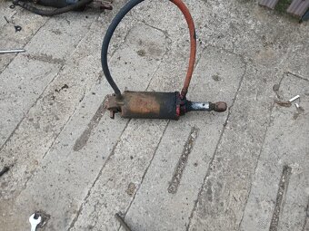 Veci na hydrauliku. - 3