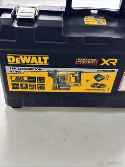 DeWALT DCH253 - 3