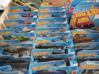Predám hotwheels - 3