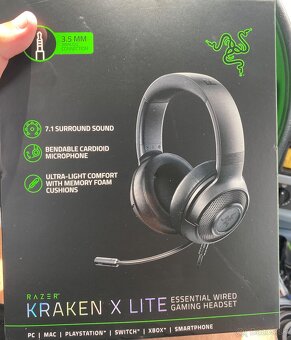 Scuf Gaming Reflex controller a Razer Kraken X lite headset - 3