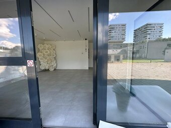 Predaj komerčného priestoru v novostavbe na Muchovom námestí - 3