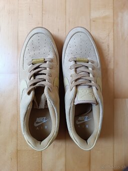Nike Air Force 1 – béžové, semišové - 3