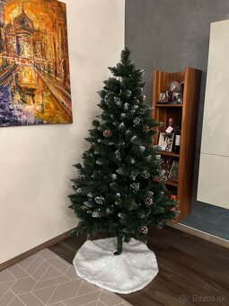 175cm umely vianocny stromcek s bielymi trblietkami a siskam - 3