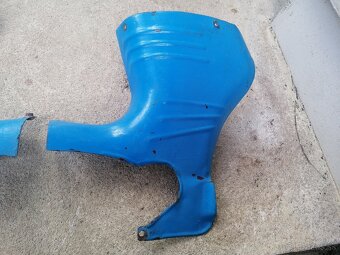 Predám podsedlové plechy na Jawa 550 - 3