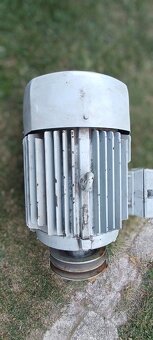 ⚡ Elektromotor 7,5kw / 2910 ot./min – trojfázový, ako nový - 3