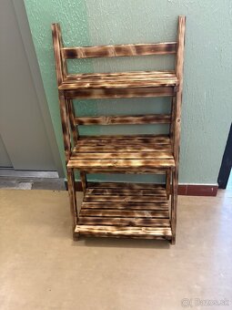 Dreveny stojan na kvety - 3