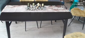 Jedálenský stôl - 3
