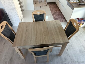 Predám jedálenský stôl so stolickami - 3