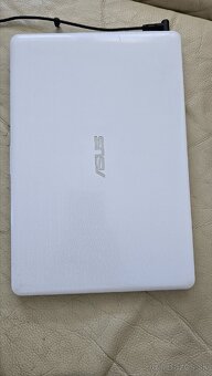 Predám notebook Asus VivoBook - 3
