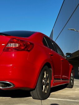 SUZUKI KIZASHI AWD CVT - 3