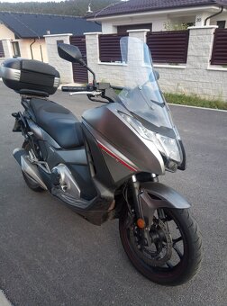 Honda Integra 750 S - 3