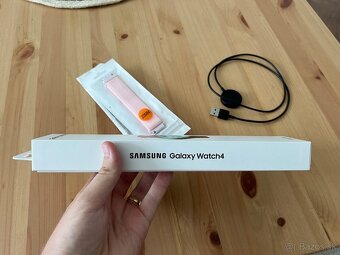Samsung Galaxy Watch 4 40mm LTE Black - 3