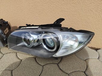 Predné svetlá bi-xenon BMW E82 - 3