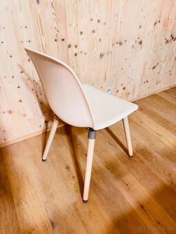 Kuchynský stôl plus stoličky - 3